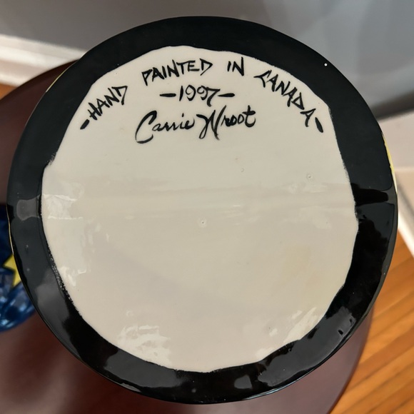 Vintage Carrie Wroot Ceramic Pitcher/Tea Pot With Lid - Picture 5 of 5